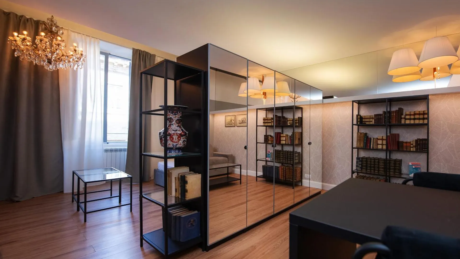 Holiday home Colosseum Flat Dark Rome