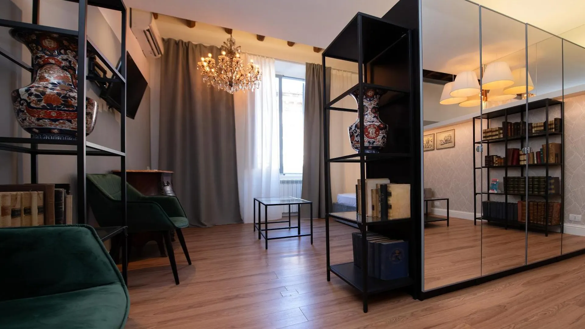 Holiday home Colosseum Flat Dark Rome
